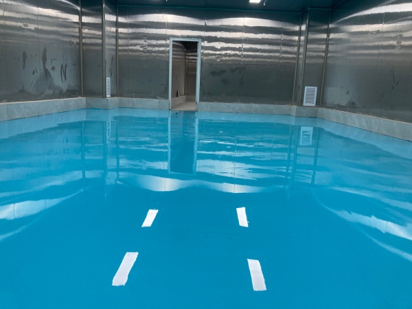 案例分享 | 郫都区中德华顿食品厂环氧自流平施工圆满完成