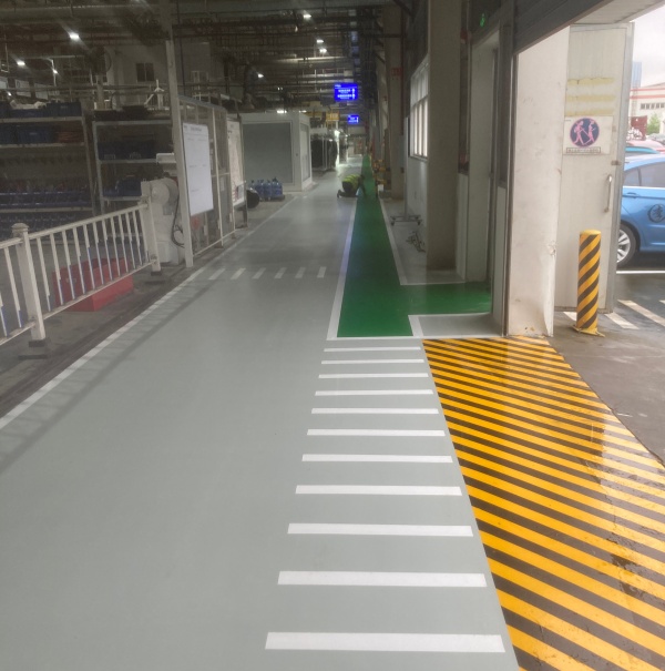 龙泉佛吉亚利民汽车装饰公司：环氧超耐磨地坪，为高效生产保驾护航