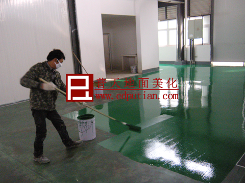 温江丰收啤酒厂环氧地坪施工中